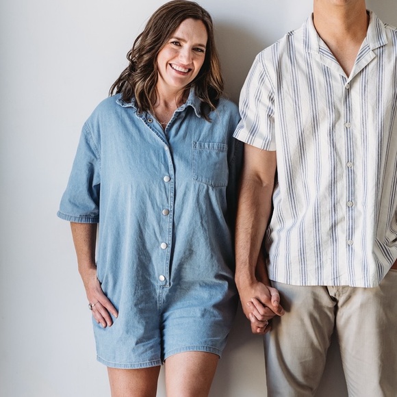 Designer at heart who loves to buy&sell threads - Picture 1 of 9